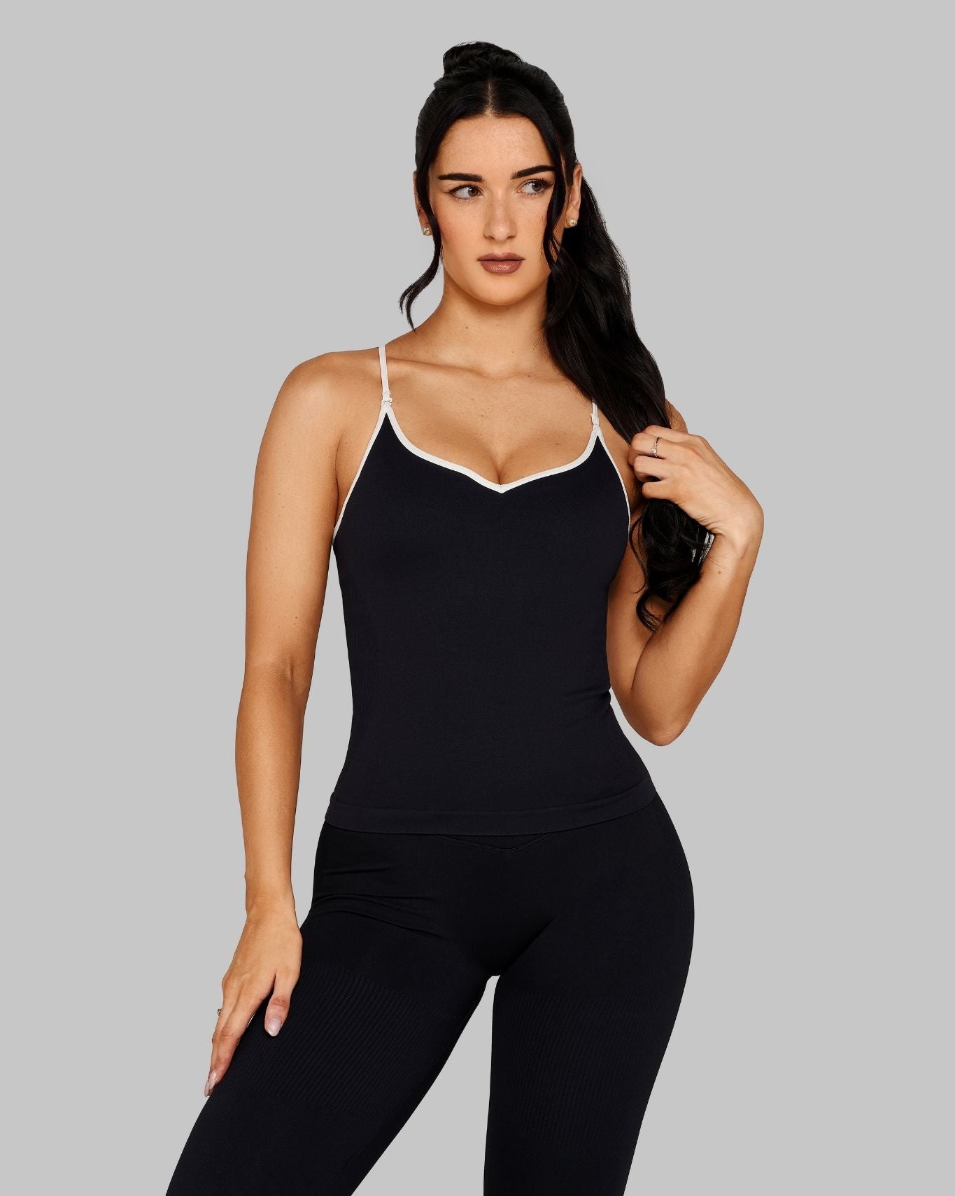 Outline Sweetheart Tanktop | Night Black