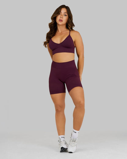 Elevate™ Sculpting Mid Waist Scrunch Shorts | Winter Plum