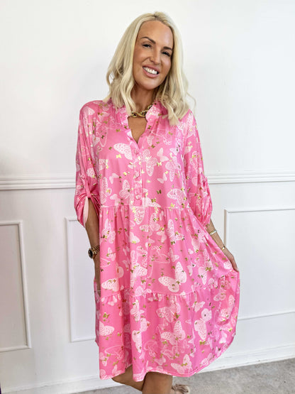 Milano Butterfly Midi - Elastisk kjole med sødt sommerfugleprint og A-facon