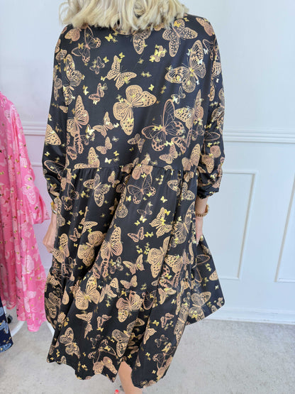 Milano Butterfly Midi - Elastisk kjole med sødt sommerfugleprint og A-facon